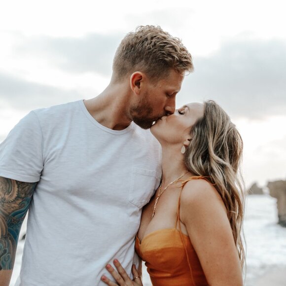 Reformation Nebraska Dress (Linen) - Picture 3 of 10